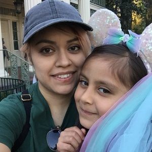 Meet your Posher, Carla